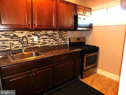 7730 Penbrook Pl, Hyattsville, MD 20785-3402, United States - Photo 1