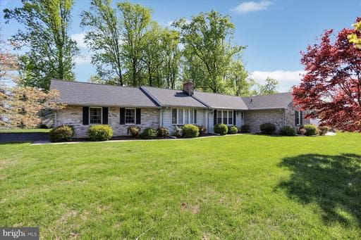 401 SASSAFRAS COURT - Photo 1