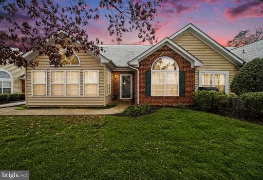 6223 AUTUMN LEAF DRIVE - Photo 1