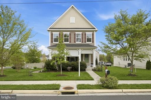 15 S LOCUST STREET - Photo 1