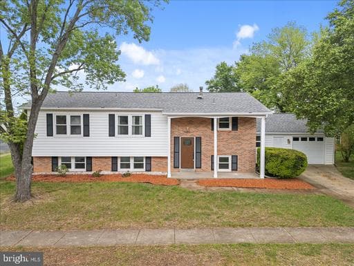 7987 DEWARD COURT - Photo 1