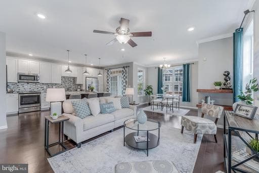 23266 Southdown Manor Ter, Ashburn, VA 20148-8181, United States - Photo 1