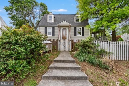 1053 COLUMBIA ROAD - Photo 1