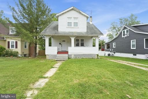 6003 GLENOAK AVENUE - Photo 1