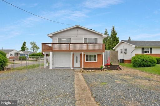 2501 GEHB AVENUE - Photo 1