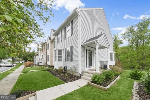536 WESTSIDE BOULEVARD - Photo 1