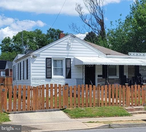 5206 ADDISON ROAD - Photo 1