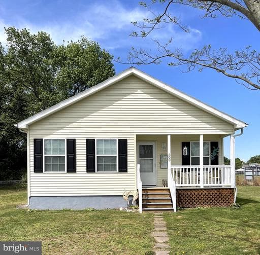 500 LINCOLN AVENUE - Photo 1