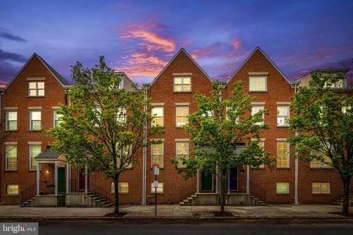 2338 CAMBRIDGE WALK - Photo 1