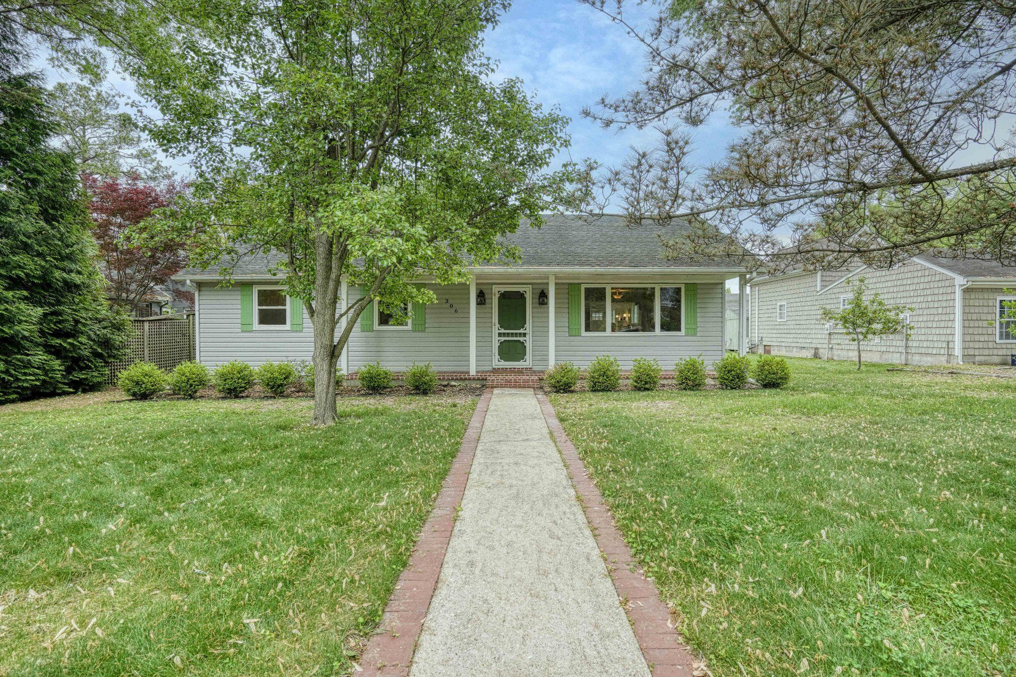 306 W Oak Ave, Easton, MD 21601-3325, United States - Photo 1