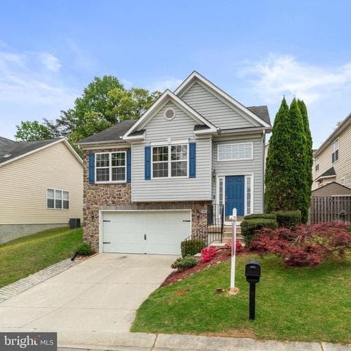 8057 MAYER AVENUE - Photo 1