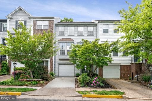 47575 SANDBANK SQUARE - Photo 1