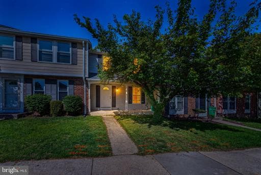 15628 MEWS COURT - Photo 1