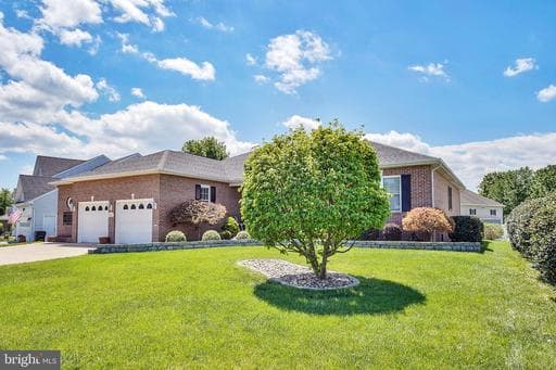 3013 Saratoga Dr, Winchester, VA 22601-2697, United States - Photo 1