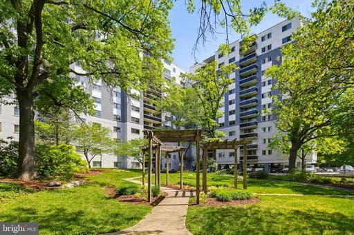 7333 NEW HAMPSHIRE AVENUE 516 - Photo 1