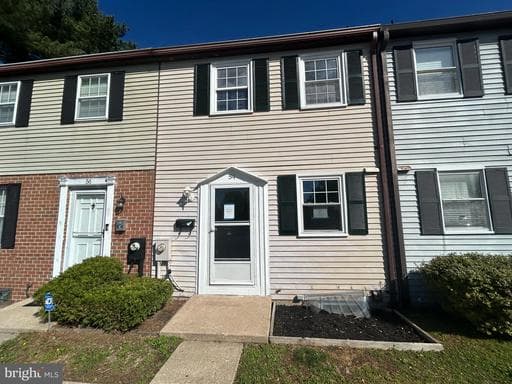 54 Garrison Ridge Ct, Owings Mills, MD 21117-3414, United States - Photo 1