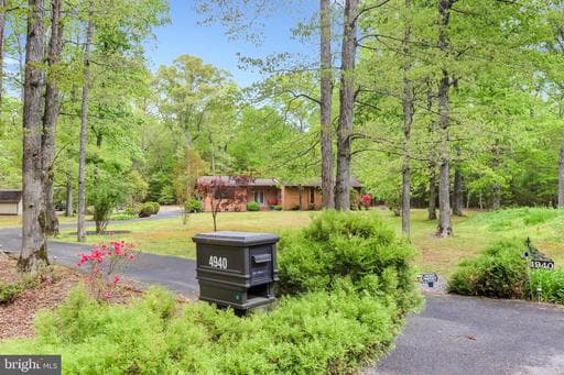 4940 CARDINAL DRIVE - Photo 1