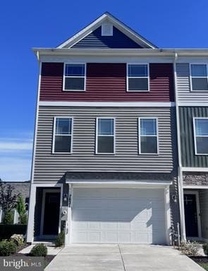 7821 WOLF RUN LANE - Photo 1