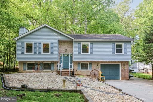 132 JEFFERSON AVENUE - Photo 1