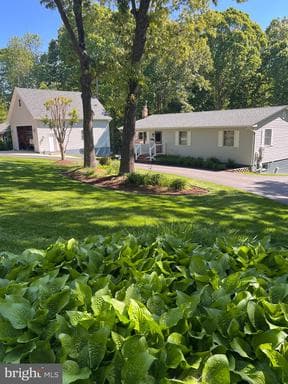 23008 HOPTON LANE - Photo 1