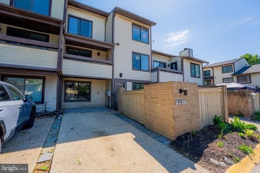 9511 TREYFORD TERRACE - Photo 1