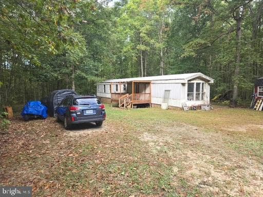 163 FOSTER - Photo 1
