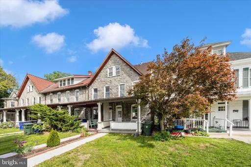 16 BELVIEW AVENUE - Photo 1