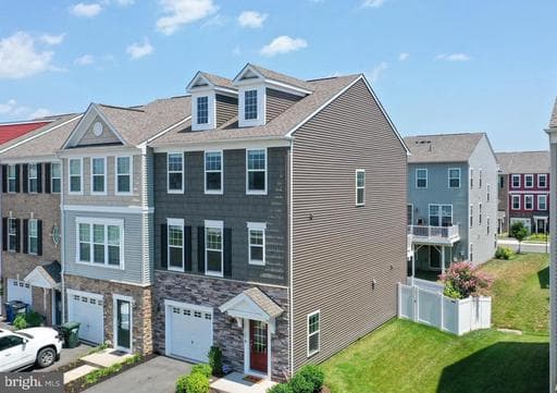 10739 CALEDONIA MEADOW DRIVE - Photo 1