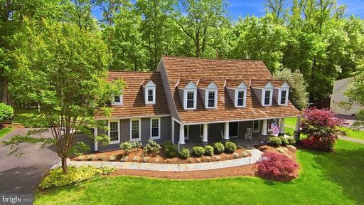 7211 Laketree Dr, Fairfax Station, VA 22039-2951, United States - Photo 1