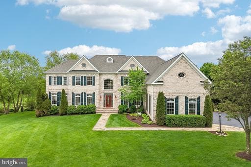 16720 Falconhurst Dr, Purcellville, VA 20132-9649, United States - Photo 1