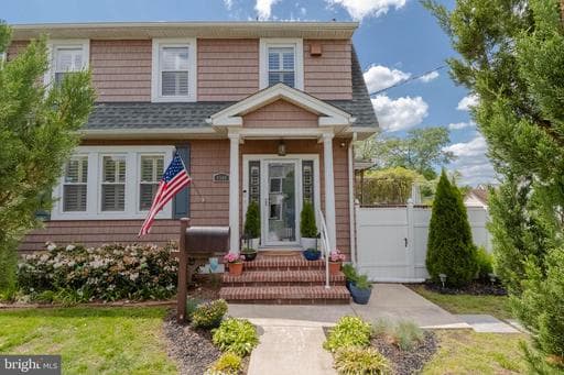 4500 RIDGE AVENUE - Photo 1