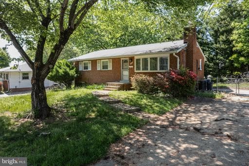 503 GIBSON DRIVE - Photo 1