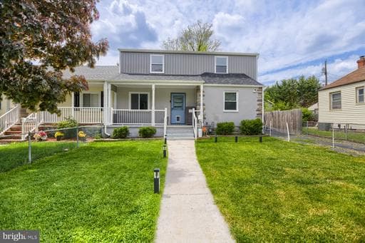 606 MEADOW ROAD - Photo 1