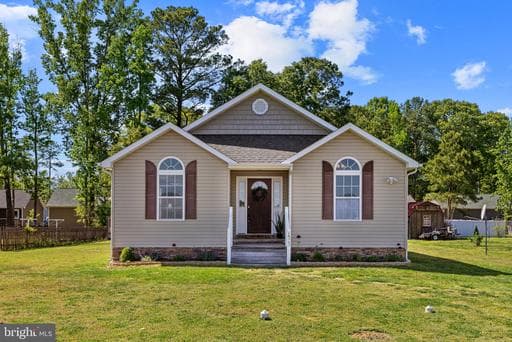 1523 Bowie Rd, Colonial Beach, VA 22443-7009, United States - Photo 1