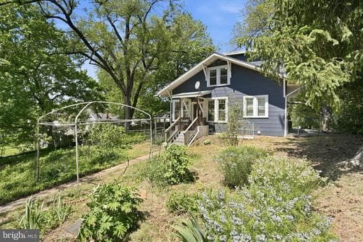 5715 Tennyson ST RIVERDALE MD 20737 - Photo 1