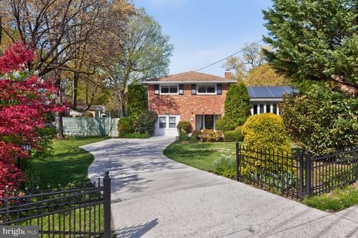 9900 FERNWOOD ROAD - Photo 1