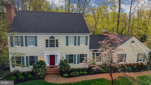 2111 KNOX AVENUE - Photo 1