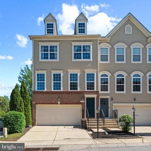 802 ORIOLE AVENUE - Photo 1