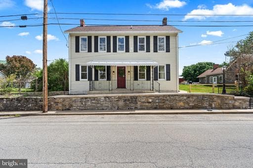 102 W ANTIETAM STREET - Photo 1