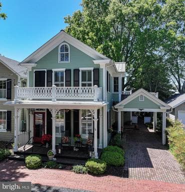 102 TRED AVON AVENUE - Photo 1
