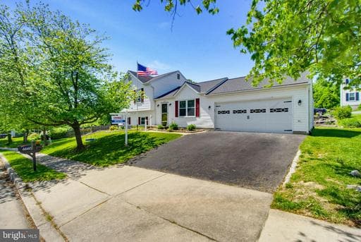 6660 HUNTER ROAD - Photo 1