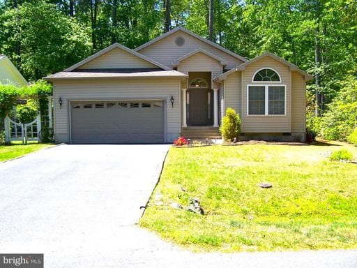92 TAIL OF THE FOX DR - Photo 1