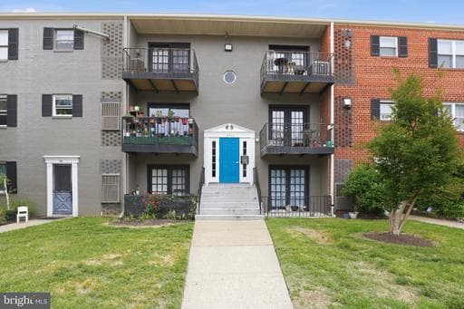 5913 Mayflower Ct, Alexandria, VA 22312-2826, United States