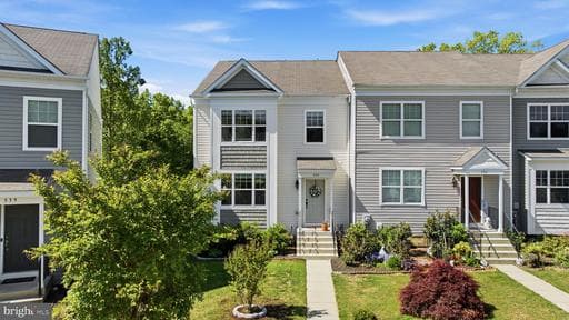 555 ENGLISH OAK LANE - Photo 1
