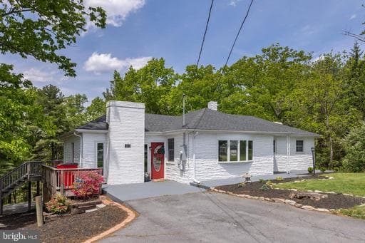 357 HUNTING RIDGE ROAD - Photo 1