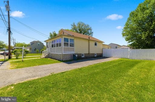 5907 QUEEN ANNE STREET - Photo 1