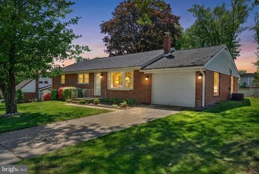512 GREENRIDGE ROAD - Photo 1