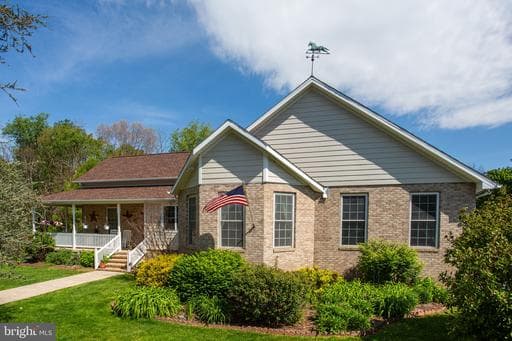 131 RURAL DRIVE - Photo 1