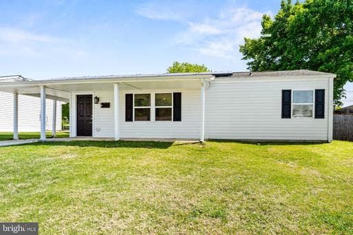 9 LEEDOM ROAD - Photo 1