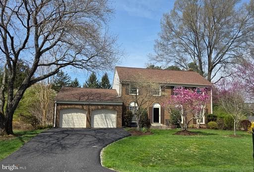 6 BUCKSPARK COURT - Photo 1